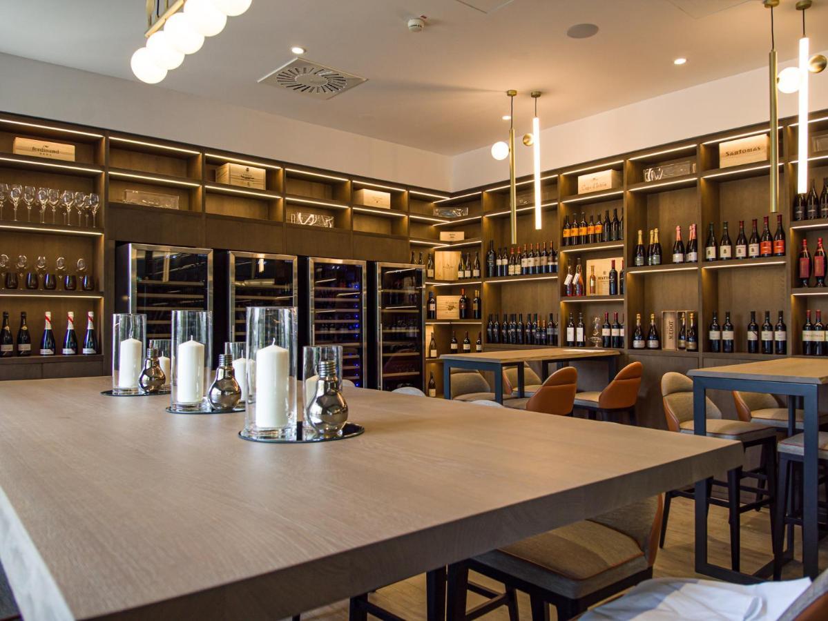 קראנז' Elegans Hotel Brdo מראה חיצוני תמונה