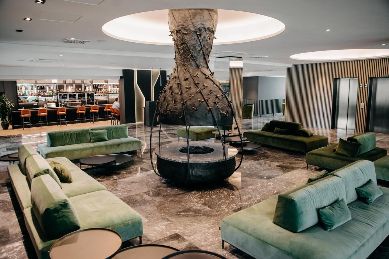 קראנז' Elegans Hotel Brdo מראה חיצוני תמונה