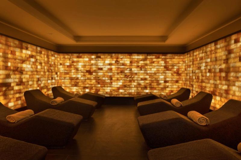קראנז' Elegans Hotel Brdo מראה חיצוני תמונה
