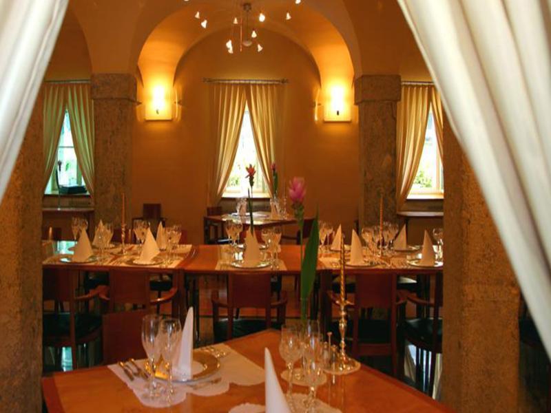 קראנז' Elegans Hotel Brdo מראה חיצוני תמונה