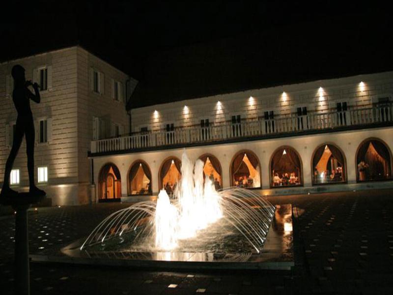 קראנז' Elegans Hotel Brdo מראה חיצוני תמונה